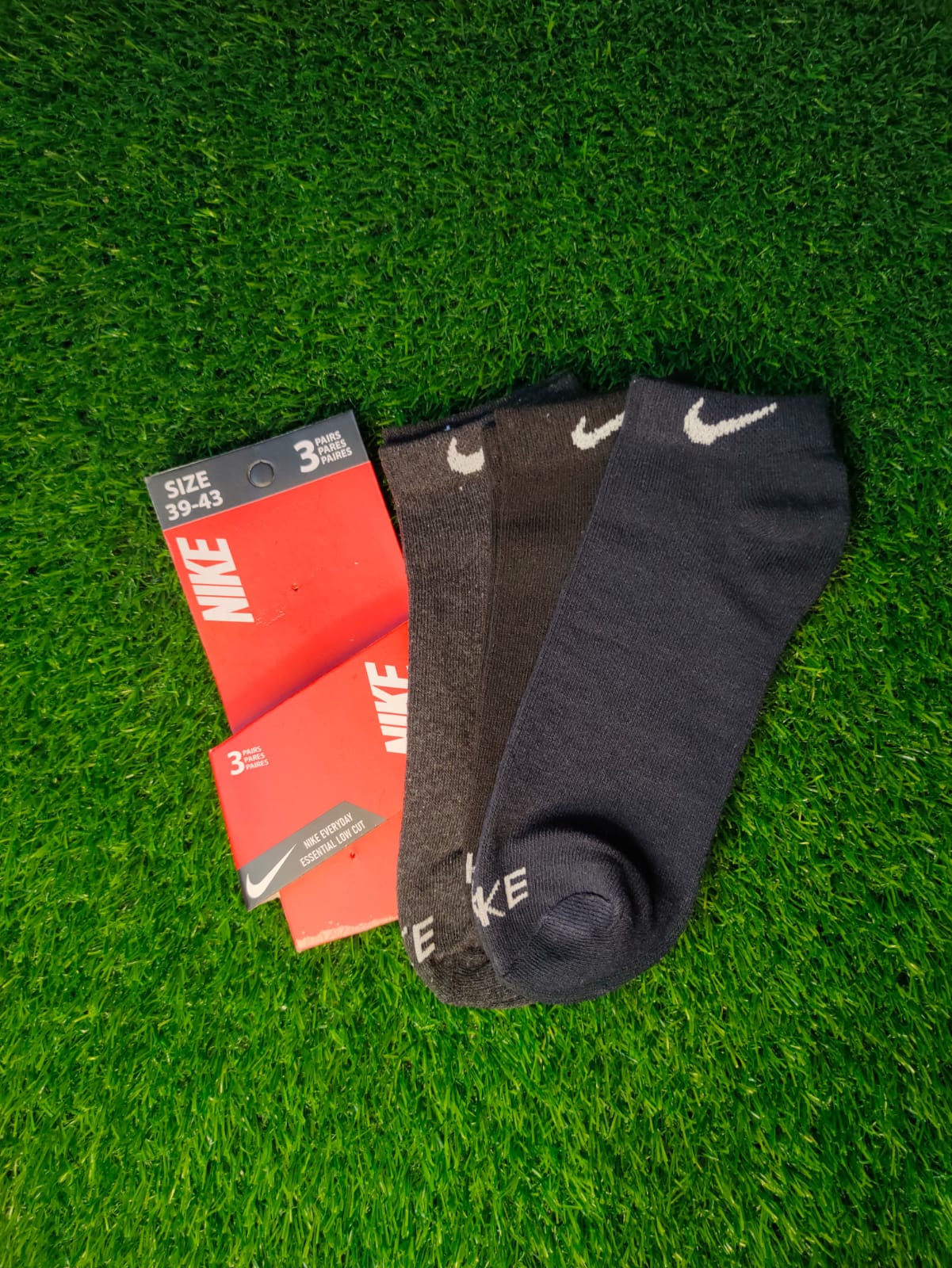 12 Pairs Brands Ankle Socks Man & Woman